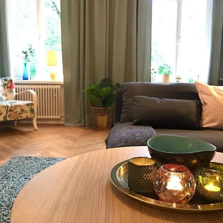 Artistic And Light 2 Room Apartment In Sofo 65Sqm 스톡홀름 외부 사진
